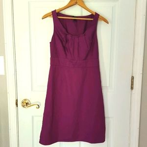 Sleeveless purple midi dress